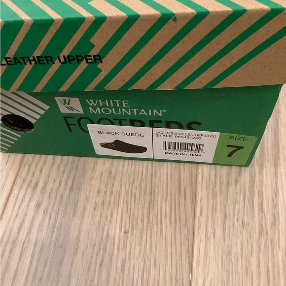 White Mountain ladies black suede leather clog❤️❤️❤️❤️ - Picture 4 of 15